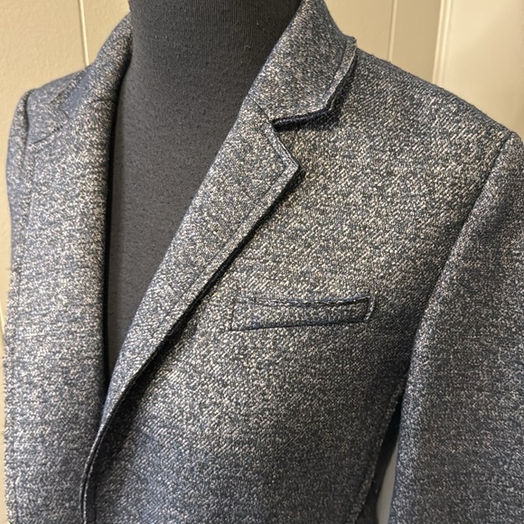 Banana Republic women’s 2 Wool Blend Gray Double Knit Blazer Jacket - Picture 2 of 7
